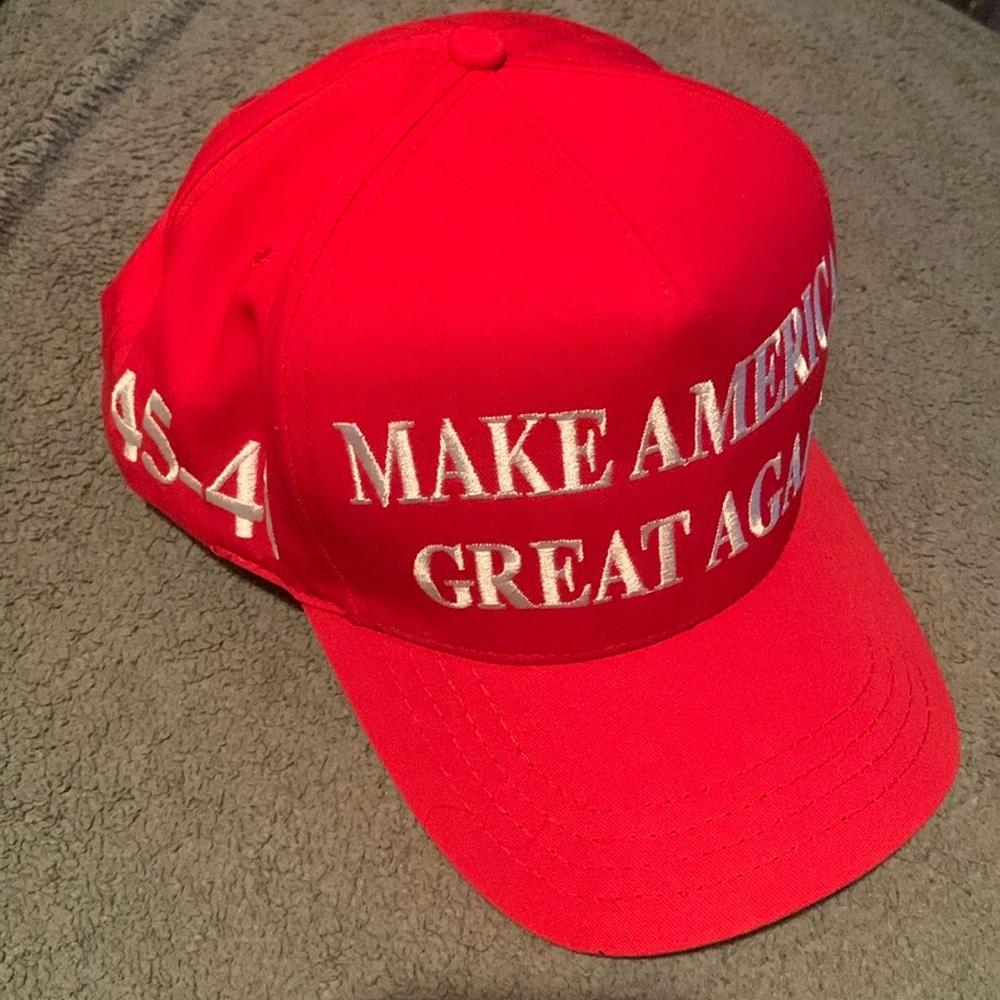 authentic TRUMP 45-47 baseball ⚾️ cap adjustable touched by President Trump